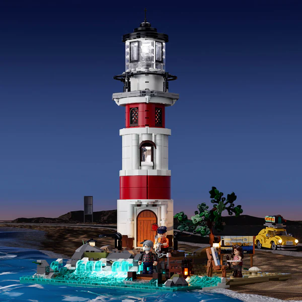 Lumibricks 18007 Sunrise Lighthouse LED lighting effects with rotating lantern and shimmering wave light strips